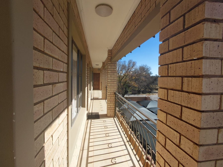 2 Bedroom Property for Sale in Potchefstroom North West